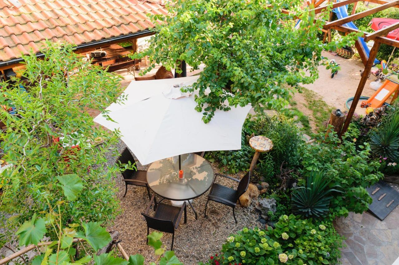 Holiday House Gendar, Черноморец Екстериор снимка